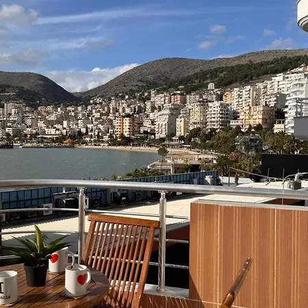Apartman Luxurious Overlooking The Sea Saranda