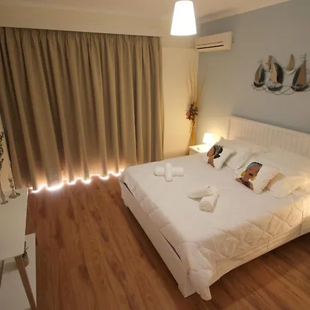 Luxurious Overlooking The Sea Apartamento